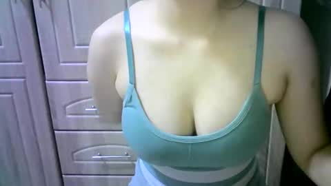 xxjazminexx online show from 10/15/25, 12:05