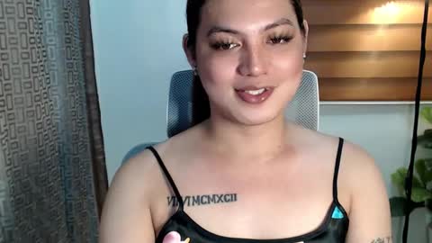 Snapshot of xxjulielovesyouxx chatting on 01/04/25, 10:38 July online show from 01/04/25, 10:38