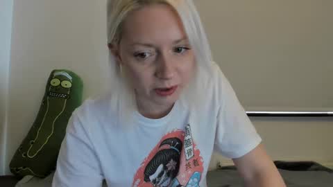 Snapshot of xxkimber_bentonxx chatting on 12/03/24, 10:28 Next online Monday to Friday 10am till 2pm UK time online show from 12/03/24, 10:28