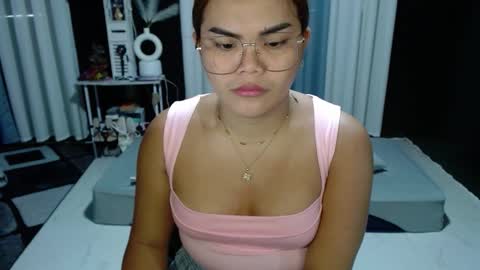 Snapshot of xxkylie_smithxx chatting on 03/15/26, 06:19 Kylie Smith online show from 03/15/26, 06:19