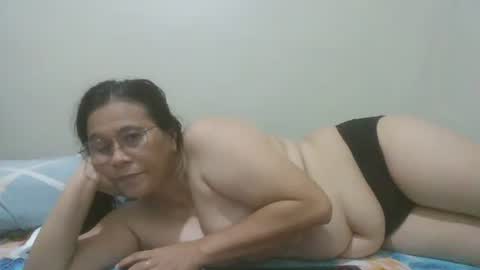 Snapshot of xxlenepinayxx chatting on 04/25/26, 02:25 xxlenepinayxx online show from 04/25/26, 02:25