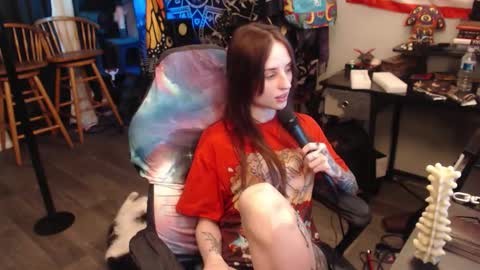 Lilith online show from 10/20/25, 02:56