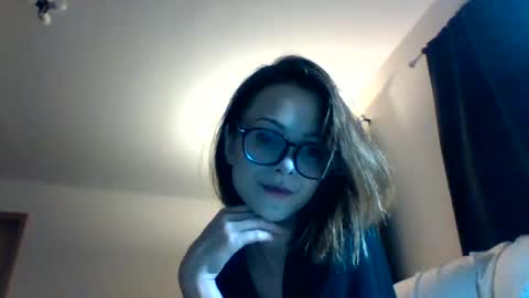 Snapshot of xxlily_monroexx chatting on 09/18/25, 05:31 xxlily_monroexx online show from 09/18/25, 05:31