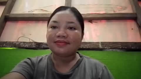 Snapshot of xxloriexx_me chatting on 05/05/26, 01:57 xxloriexx_me online show from 05/05/26, 01:57
