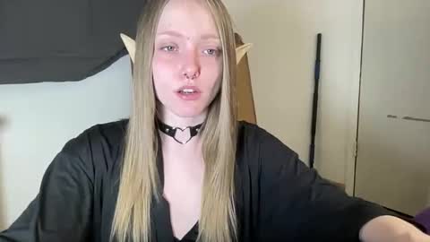 Snapshot of xxloveanastasia chatting on 01/15/26, 02:21 LoveAnastasia online show from 01/15/26, 02:21