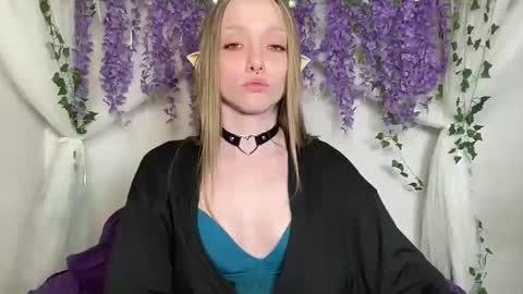 Snapshot of xxloveanastasia chatting on 03/18/26, 04:10 LoveAnastasia online show from 03/18/26, 04:10