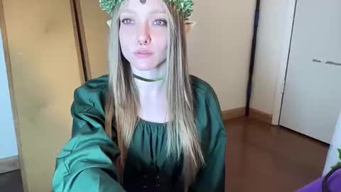 Snapshot of xxloveanastasia chatting on 03/27/26, 04:29 LoveAnastasia online show from 03/27/26, 04:29