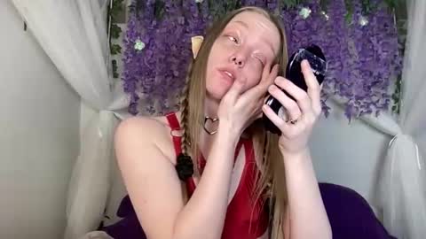 Snapshot of xxloveanastasia chatting on 05/18/26, 02:45 LoveAnastasia online show from 05/18/26, 02:45