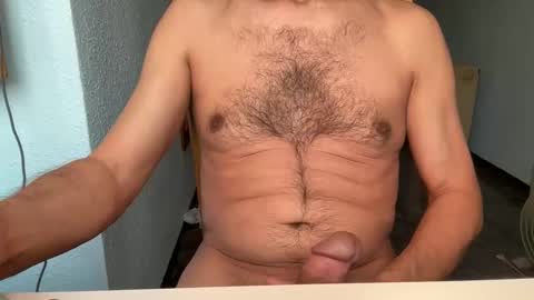 Snapshot of xxlspain_ chatting on 10/16/25, 08:37 xxlspain_ online show from 10/16/25, 08:37