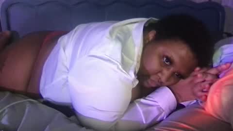 Snapshot of xxmoniquestarrxx chatting on 03/24/26, 11:43 Thee Baddest BBW online show from 03/24/26, 11:43
