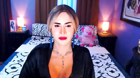 Snapshot of xxqueenofperfectionxx chatting on 02/28/25, 02:20 urperfection kelly online show from 02/28/25, 02:20