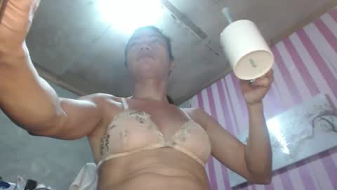 Snapshot of xxrowenatastycockforyouxx chatting on 01/25/25, 12:38 xxrowenatastycockforyouxx online show from 01/25/25, 12:38