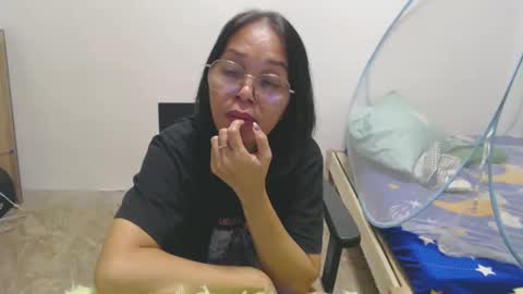 Snapshot of xxsexypinayxx chatting on 11/09/25, 07:17 xxsexypinayxx online show from 11/09/25, 07:17