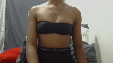 xxsexytalia28 online show from 02/26/25, 07:05