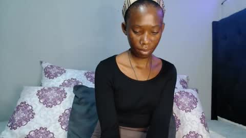 xxsexytalia28 online show from 10/29/25, 09:27