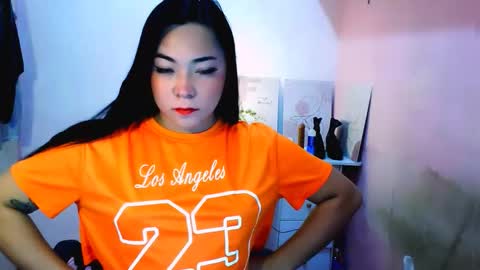 xxslutty kim online show from 11/08/25, 06:02