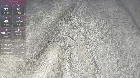 Snapshot of xxsoakingwet chatting on 12/13/25, 08:14 xxSoakingWet online show from 12/13/25, 08:14