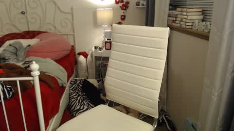 Strawberry Jane online show from 12/09/24, 04:01