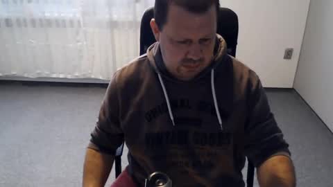 Eddi online show from 12/02/24, 10:39