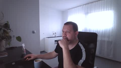 Eddi online show from 01/23/25, 12:19