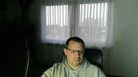 Eddi online show from 12/14/25, 03:06