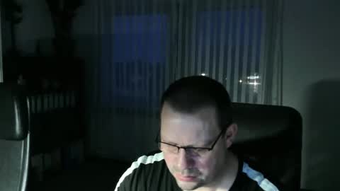 Eddi online show from 12/15/25, 06:50