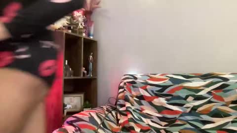 kisses online show from 09/25/25, 10:46