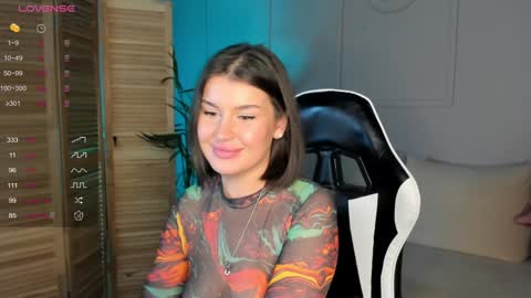 Snapshot of xxviktoryqueenxx chatting on 12/06/24, 04:03 Vi online show from 12/06/24, 04:03