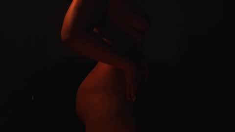 Snapshot of xxviktoryqueenxx chatting on 10/03/25, 05:21 Vi online show from 10/03/25, 05:21