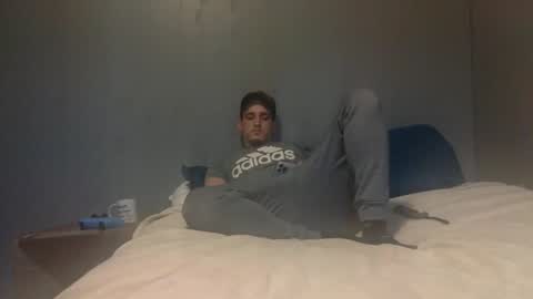 Snapshot of xxvizzyxx chatting on 11/08/25, 09:24 Vizzy online show from 11/08/25, 09:24