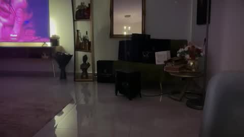 Snapshot of xxwildmaexx chatting on 04/15/26, 03:24 Mia and shawn online show from 04/15/26, 03:24