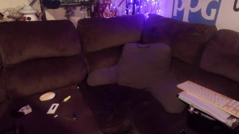 Snapshot of xxx_brattyslut_xxx chatting on 02/04/25, 06:46 CaliRaeMaxXx online show from 02/04/25, 06:46