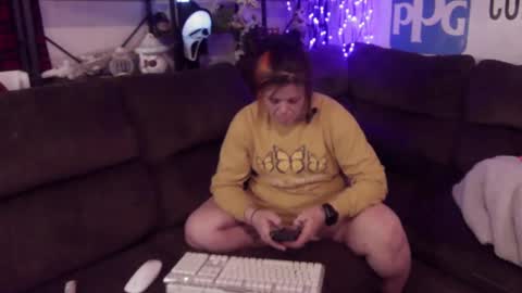 Snapshot of xxx_brattyslut_xxx chatting on 02/18/25, 04:37 CaliRaeMaxXx online show from 02/18/25, 04:37