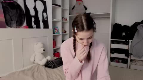 Snapshot of xxx_hotbae_xxx chatting on 02/03/26, 06:40 Eva online show from 02/03/26, 06:40