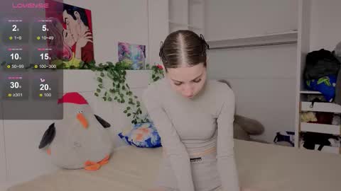 Snapshot of xxx_hotbae_xxx chatting on 02/18/26, 05:03 Eva online show from 02/18/26, 05:03