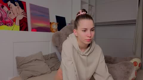 Snapshot of xxx_hotbae_xxx chatting on 03/27/26, 05:02 Eva online show from 03/27/26, 05:02