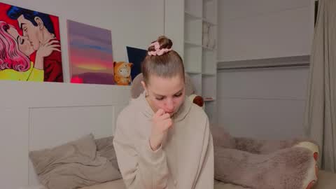 Snapshot of xxx_hotbae_xxx chatting on 03/27/26, 08:26 Eva online show from 03/27/26, 08:26