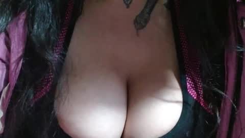   LILI  online show from 01/06/25, 02:14