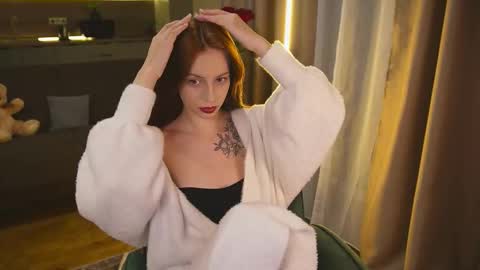 Molly online show from 11/21/25, 03:00