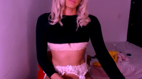 Chiara online show from 11/23/25, 05:07