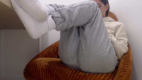 Snapshot of xxxbellalola chatting on 01/14/25, 05:34 Lola online show from 01/14/25, 05:34