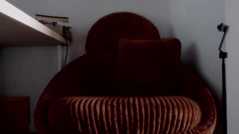 Snapshot of xxxbellalola chatting on 02/18/25, 04:48 Lola online show from 02/18/25, 04:48