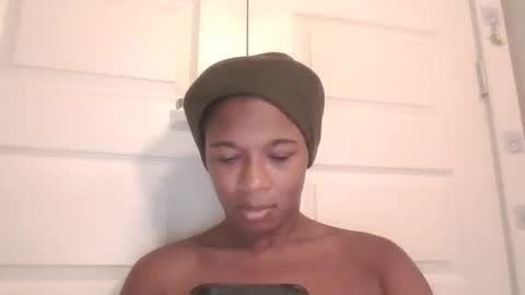 Snapshot of xxxdanidoomsdayxxx chatting on 11/10/25, 04:39 Danielle online show from 11/10/25, 04:39