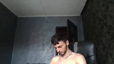 xxxdonpuiuuxxx online show from 02/15/25, 02:00