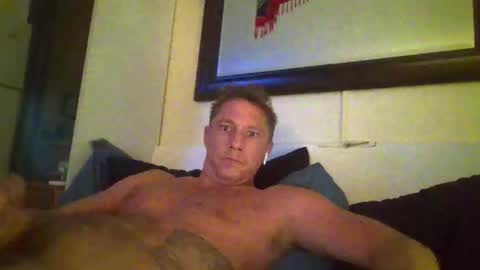Snapshot of xxxelentdick chatting on 03/14/26, 02:00 deeeeznutz online show from 03/14/26, 02:00