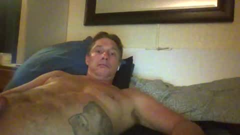 Snapshot of xxxelentdick chatting on 04/12/26, 12:32 deeeeznutz online show from 04/12/26, 12:32