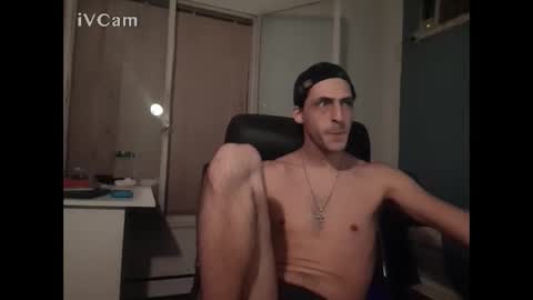 Snapshot of xxxfacu chatting on 01/17/25, 06:15 xxxfacu online show from 01/17/25, 06:15