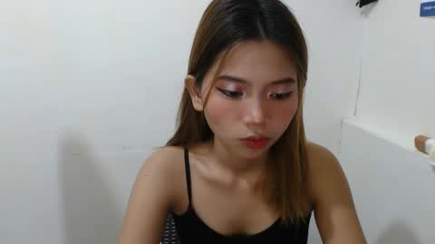 Snapshot of xxxforyouonlyxxx chatting on 12/05/24, 04:23 inday pinay online show from 12/05/24, 04:23