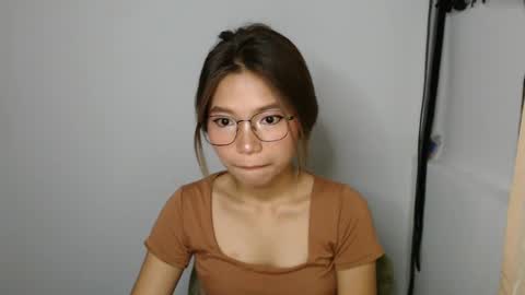 Snapshot of xxxforyouonlyxxx chatting on 01/15/25, 02:35 inday pinay online show from 01/15/25, 02:35