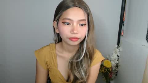 Snapshot of xxxforyouonlyxxx chatting on 01/30/25, 05:09 inday pinay online show from 01/30/25, 05:09